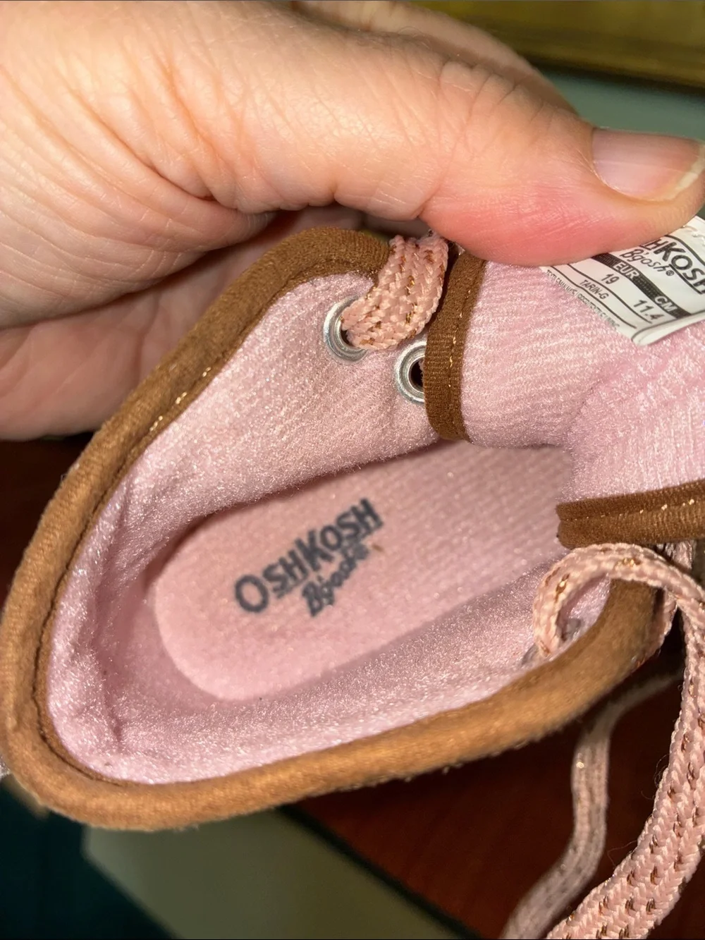 OshKosh B'gosh Duck boots Brown, Pink & Navy Quilted Lace-Up Kids Sneakers - 4